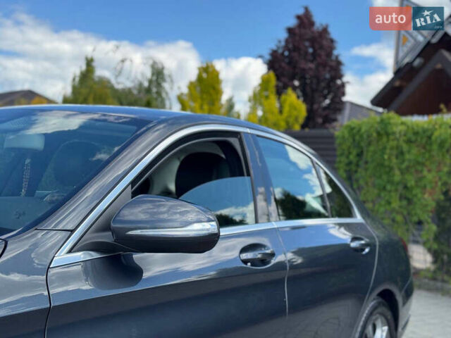 Серый Мерседес Ц-Класс, объемом двигателя 2.14 л и пробегом 308 тыс. км за 16999 $, фото 24 на Automoto.ua