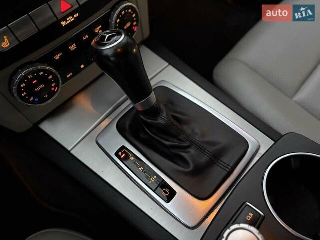 Мерседес Ц-Класс 2014 в Одессе на Automoto.ua Серый Мерседес Ц-Класс, объемом двигателя 1.8 л и пробегом 163 тыс. км за 13300 $, фото 47 на Automoto.ua