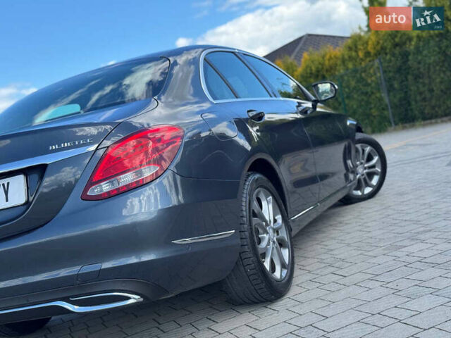 Серый Мерседес Ц-Класс, объемом двигателя 2.14 л и пробегом 308 тыс. км за 16999 $, фото 5 на Automoto.ua