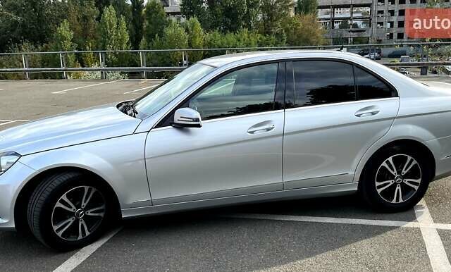 Серый Мерседес Ц-Класс, объемом двигателя 2.14 л и пробегом 198 тыс. км за 14400 $, фото 7 на Automoto.ua