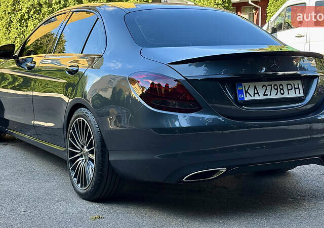 Мерседес Ц-Клас 2014 у Києві на Automoto.ua Сірий Мерседес Ц-Клас, об'ємом двигуна 1.99 л та пробігом 95 тис. км за 21000 $, фото 3 на Automoto.ua