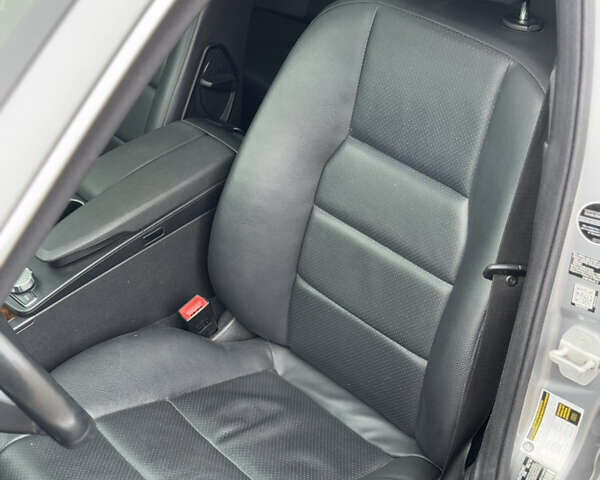 Сірий Мерседес Ц-Клас, об'ємом двигуна 1.8 л та пробігом 170 тис. км за 11999 $, фото 16 на Automoto.ua