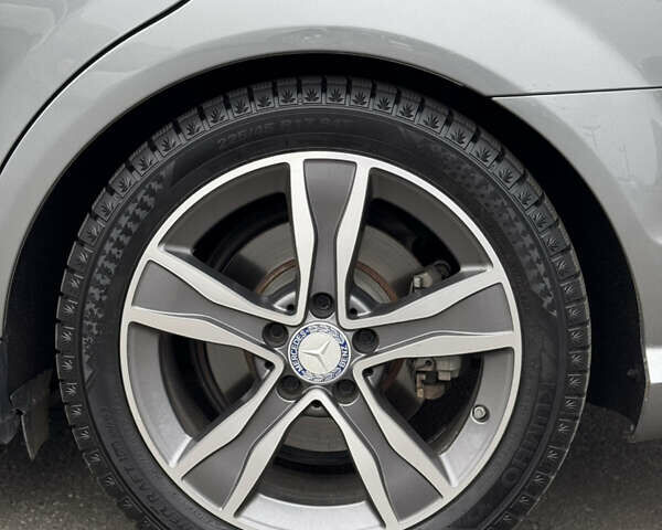 Сірий Мерседес Ц-Клас, об'ємом двигуна 1.8 л та пробігом 170 тис. км за 11999 $, фото 48 на Automoto.ua