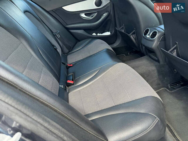 Серый Мерседес Ц-Класс, объемом двигателя 2.14 л и пробегом 308 тыс. км за 16999 $, фото 38 на Automoto.ua