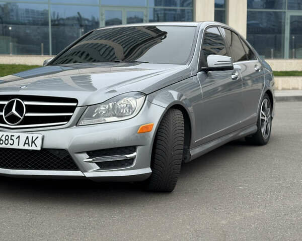 Сірий Мерседес Ц-Клас, об'ємом двигуна 1.8 л та пробігом 170 тис. км за 11999 $, фото 3 на Automoto.ua