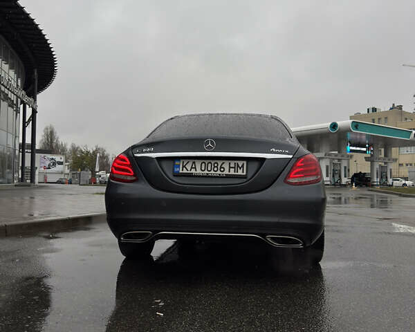 Сірий Мерседес Ц-Клас, об'ємом двигуна 1.99 л та пробігом 161 тис. км за 18000 $, фото 7 на Automoto.ua