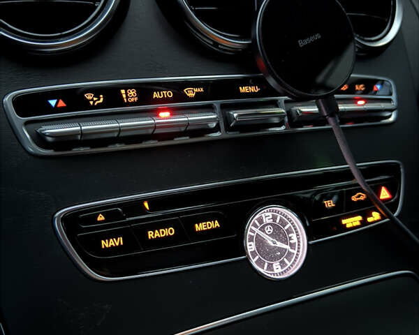 Сірий Мерседес Ц-Клас, об'ємом двигуна 1.99 л та пробігом 161 тис. км за 18000 $, фото 13 на Automoto.ua