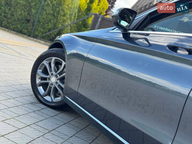 Серый Мерседес Ц-Класс, объемом двигателя 2.14 л и пробегом 308 тыс. км за 16999 $, фото 13 на Automoto.ua