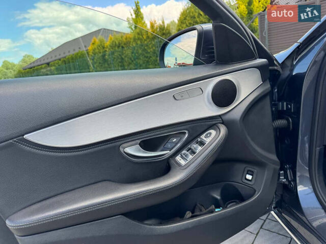 Серый Мерседес Ц-Класс, объемом двигателя 2.14 л и пробегом 308 тыс. км за 16999 $, фото 40 на Automoto.ua