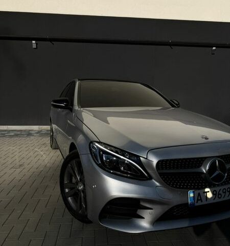 Сірий Мерседес Ц-Клас, об'ємом двигуна 1.99 л та пробігом 114 тис. км за 20000 $, фото 2 на Automoto.ua