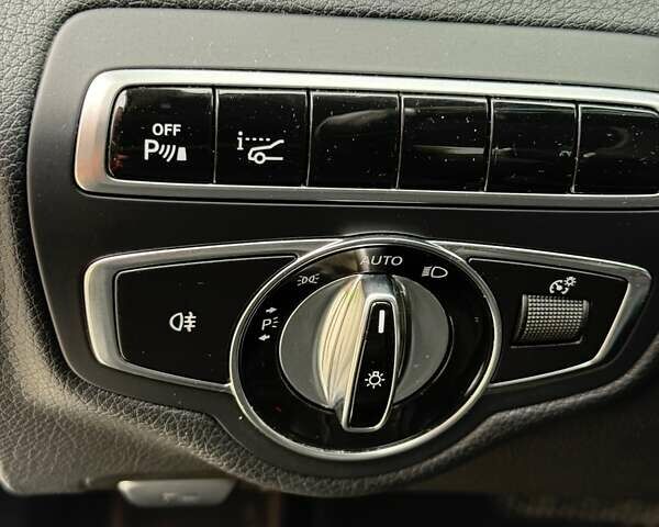 Серый Мерседес Ц-Класс, объемом двигателя 2.1 л и пробегом 260 тыс. км за 19700 $, фото 21 на Automoto.ua