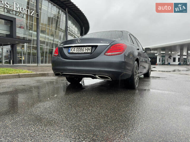 Сірий Мерседес Ц-Клас, об'ємом двигуна 1.99 л та пробігом 161 тис. км за 18000 $, фото 5 на Automoto.ua