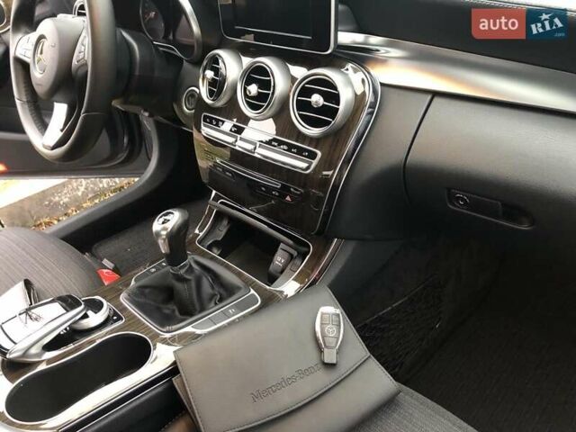 Серый Мерседес Ц-Класс, объемом двигателя 2.14 л и пробегом 199 тыс. км за 16900 $, фото 15 на Automoto.ua