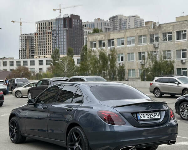 Мерседес Ц-Класс 2015 в Киеве на Automoto.ua Серый Мерседес Ц-Класс, объемом двигателя 1.99 л и пробегом 119 тыс. км за 20499 $, фото 11 на Automoto.ua