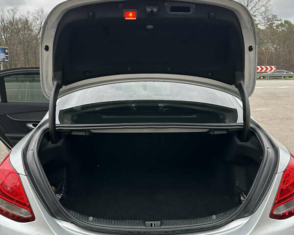 Сірий Мерседес Ц-Клас, об'ємом двигуна 1.99 л та пробігом 139 тис. км за 18500 $, фото 11 на Automoto.ua