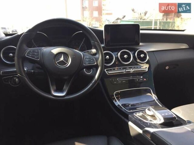 Серый Мерседес Ц-Класс, объемом двигателя 2 л и пробегом 120 тыс. км за 14500 $, фото 4 на Automoto.ua