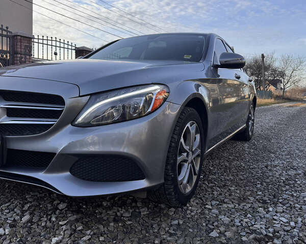 Серый Мерседес Ц-Класс, объемом двигателя 1.99 л и пробегом 150 тыс. км за 22000 $, фото 1 на Automoto.ua