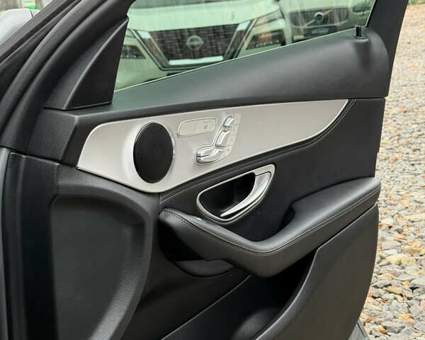 Серый Мерседес Ц-Класс, объемом двигателя 2.14 л и пробегом 100 тыс. км за 22599 $, фото 18 на Automoto.ua