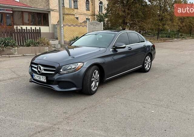 Серый Мерседес Ц-Класс, объемом двигателя 2 л и пробегом 196 тыс. км за 15000 $, фото 1 на Automoto.ua