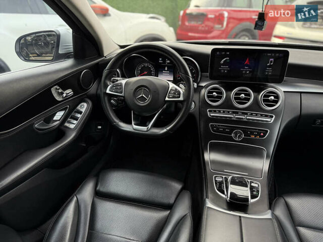 Серый Мерседес Ц-Класс, объемом двигателя 1.99 л и пробегом 200 тыс. км за 17100 $, фото 49 на Automoto.ua