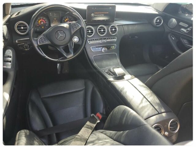 Сірий Мерседес Ц-Клас, об'ємом двигуна 2 л та пробігом 170 тис. км за 9400 $, фото 2 на Automoto.ua