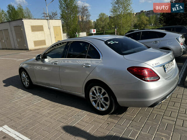 Сірий Мерседес Ц-Клас, об'ємом двигуна 1.99 л та пробігом 175 тис. км за 17000 $, фото 3 на Automoto.ua