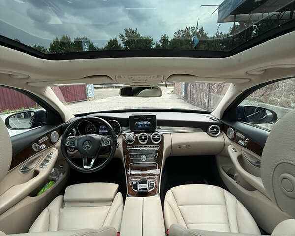 Мерседес Ц-Класс 2015 в Киеве на Automoto.ua Серый Мерседес Ц-Класс, объемом двигателя 1.99 л и пробегом 119 тыс. км за 20499 $, фото 16 на Automoto.ua