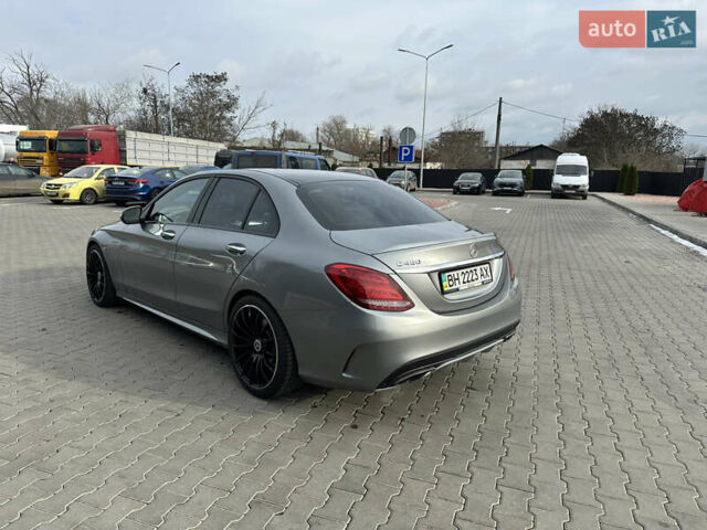 Сірий Мерседес Ц-Клас, об'ємом двигуна 3 л та пробігом 120 тис. км за 28500 $, фото 3 на Automoto.ua