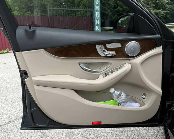 Мерседес Ц-Класс 2015 в Киеве на Automoto.ua Серый Мерседес Ц-Класс, объемом двигателя 1.99 л и пробегом 119 тыс. км за 20499 $, фото 33 на Automoto.ua