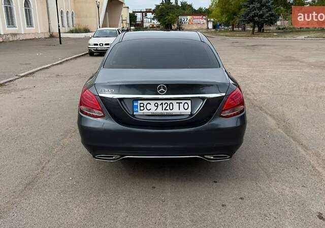Серый Мерседес Ц-Класс, объемом двигателя 2 л и пробегом 196 тыс. км за 15000 $, фото 8 на Automoto.ua
