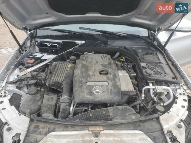 Сірий Мерседес Ц-Клас, об'ємом двигуна 2 л та пробігом 106 тис. км за 2900 $, фото 10 на Automoto.ua