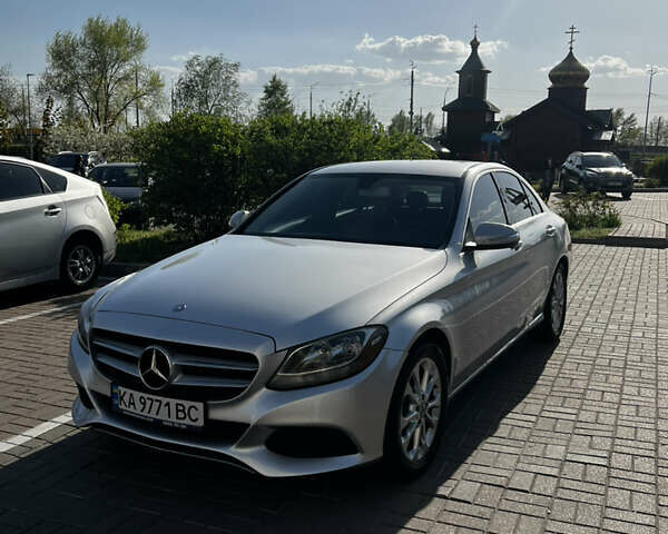 Сірий Мерседес Ц-Клас, об'ємом двигуна 1.99 л та пробігом 175 тис. км за 17000 $, фото 1 на Automoto.ua