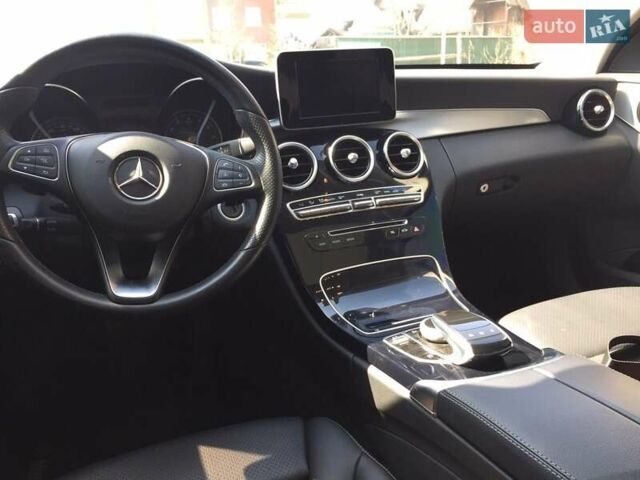 Серый Мерседес Ц-Класс, объемом двигателя 2 л и пробегом 120 тыс. км за 14500 $, фото 5 на Automoto.ua