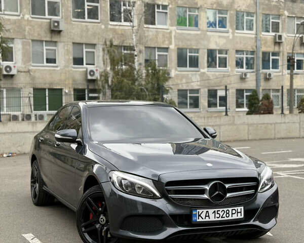 Мерседес Ц-Класс 2015 в Киеве на Automoto.ua Серый Мерседес Ц-Класс, объемом двигателя 1.99 л и пробегом 119 тыс. км за 20499 $, фото 14 на Automoto.ua