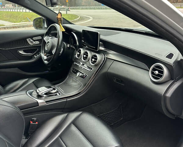 Сірий Мерседес Ц-Клас, об'ємом двигуна 1.99 л та пробігом 139 тис. км за 18500 $, фото 13 на Automoto.ua