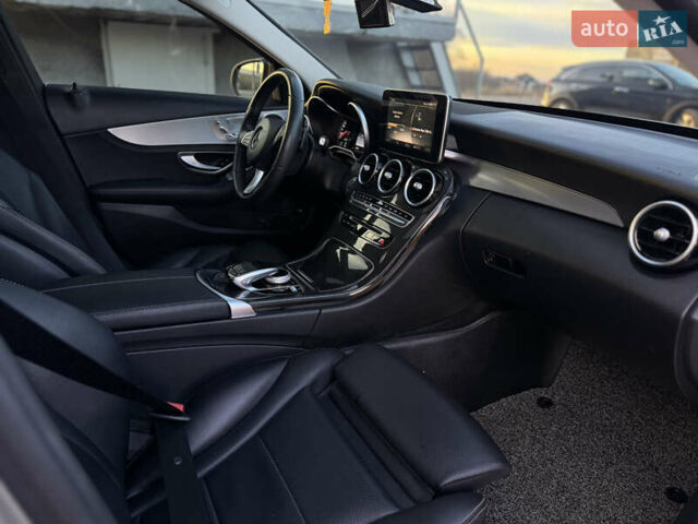 Серый Мерседес Ц-Класс, объемом двигателя 1.6 л и пробегом 101 тыс. км за 21000 $, фото 41 на Automoto.ua