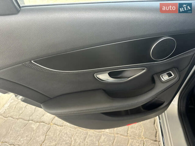 Серый Мерседес Ц-Класс, объемом двигателя 0 л и пробегом 201 тыс. км за 17500 $, фото 13 на Automoto.ua