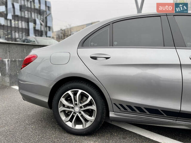 Серый Мерседес Ц-Класс, объемом двигателя 2 л и пробегом 96 тыс. км за 18900 $, фото 21 на Automoto.ua