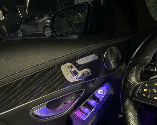 Серый Мерседес Ц-Класс, объемом двигателя 1.99 л и пробегом 156 тыс. км за 19700 $, фото 17 на Automoto.ua