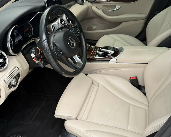 Мерседес Ц-Класс 2015 в Киеве на Automoto.ua Серый Мерседес Ц-Класс, объемом двигателя 1.99 л и пробегом 119 тыс. км за 20499 $, фото 36 на Automoto.ua