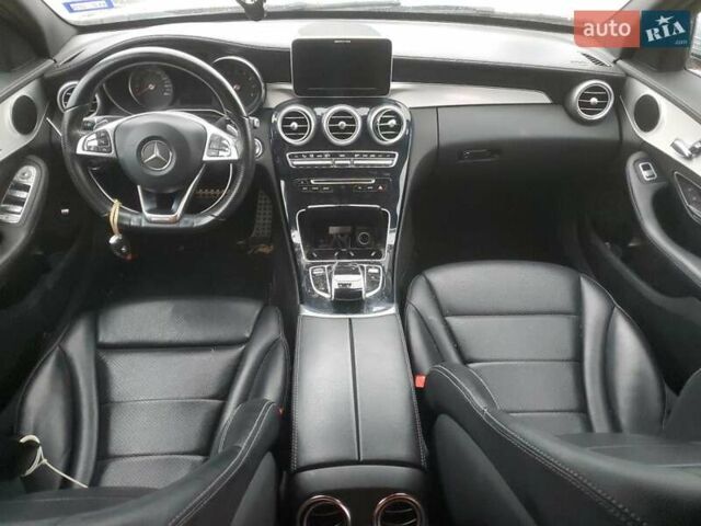 Сірий Мерседес Ц-Клас, об'ємом двигуна 2 л та пробігом 106 тис. км за 2900 $, фото 6 на Automoto.ua