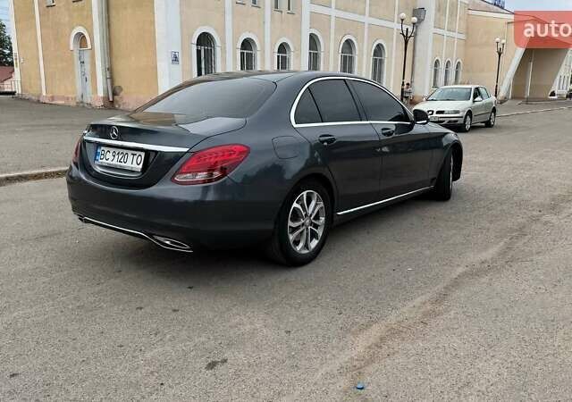 Серый Мерседес Ц-Класс, объемом двигателя 2 л и пробегом 196 тыс. км за 15000 $, фото 7 на Automoto.ua