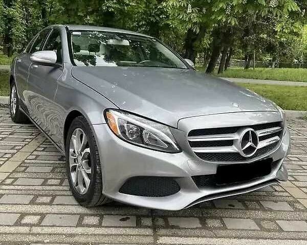 Сірий Мерседес Ц-Клас, об'ємом двигуна 2 л та пробігом 225 тис. км за 17500 $, фото 3 на Automoto.ua