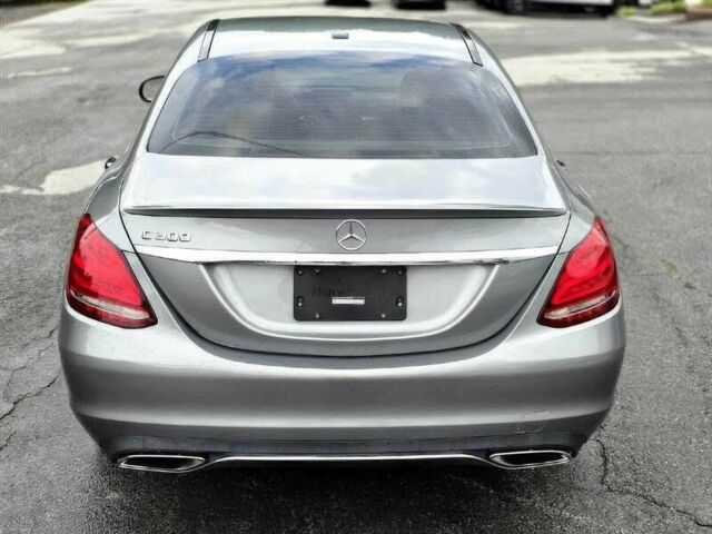 Сірий Мерседес Ц-Клас, об'ємом двигуна 2 л та пробігом 74 тис. км за 7800 $, фото 5 на Automoto.ua