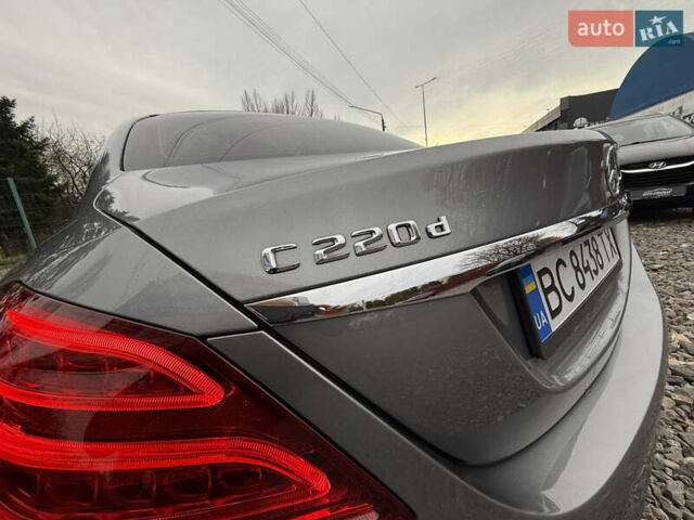 Серый Мерседес Ц-Класс, объемом двигателя 2.14 л и пробегом 100 тыс. км за 22599 $, фото 76 на Automoto.ua