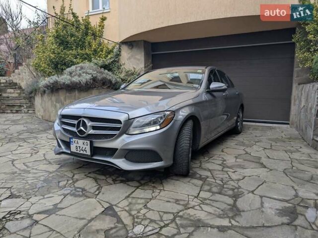 Серый Мерседес Ц-Класс, объемом двигателя 1.99 л и пробегом 153 тыс. км за 18000 $, фото 1 на Automoto.ua