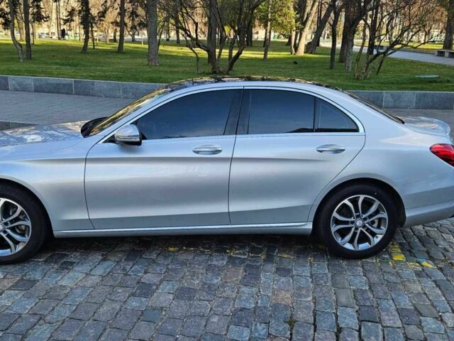 Сірий Мерседес Ц-Клас, об'ємом двигуна 2 л та пробігом 78 тис. км за 17499 $, фото 6 на Automoto.ua
