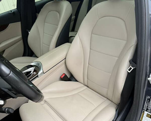 Мерседес Ц-Класс 2015 в Киеве на Automoto.ua Серый Мерседес Ц-Класс, объемом двигателя 1.99 л и пробегом 119 тыс. км за 20499 $, фото 35 на Automoto.ua