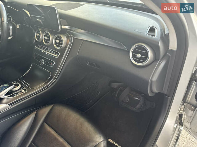 Серый Мерседес Ц-Класс, объемом двигателя 0 л и пробегом 201 тыс. км за 17500 $, фото 17 на Automoto.ua