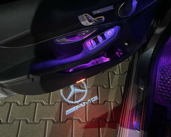 Серый Мерседес Ц-Класс, объемом двигателя 1.99 л и пробегом 156 тыс. км за 19700 $, фото 9 на Automoto.ua